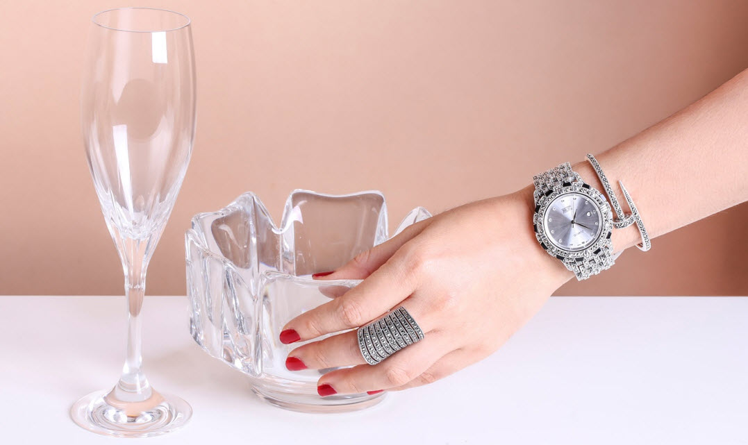 Seiko 40mm Titanium Quartz Watch with Sapphire Crystal and Titanium Bracelet  SUR373
