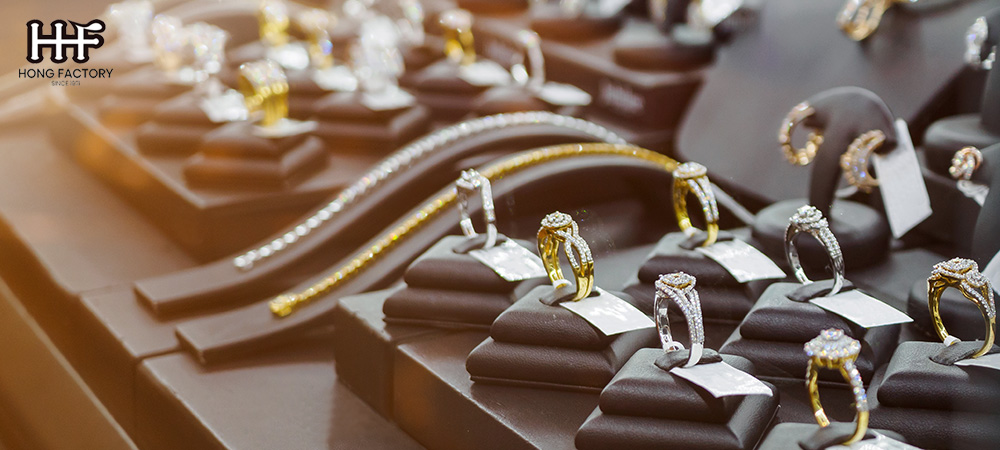 Buying buying wholesale jewelry for resale Buying buying wholesale jewelry for resale