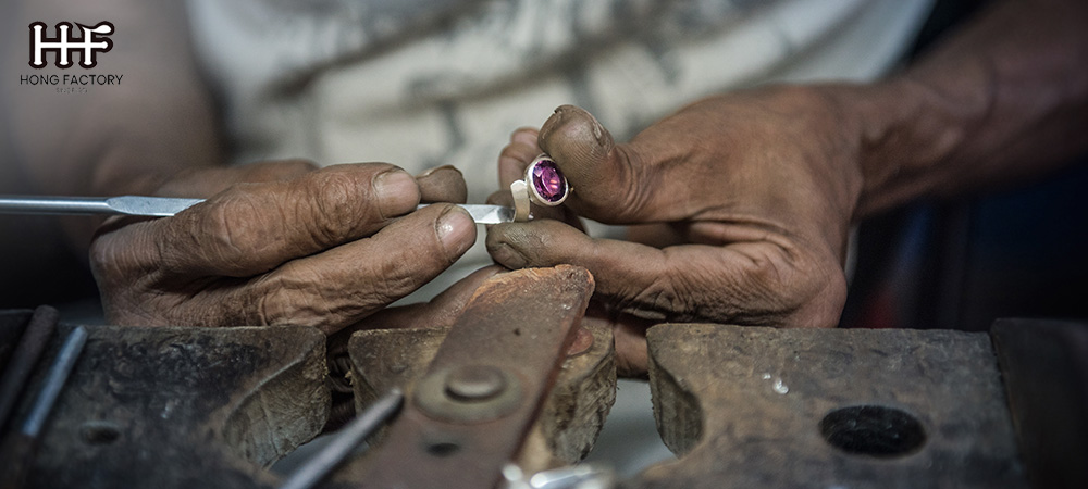 The Global Impact of Thai Jewelry