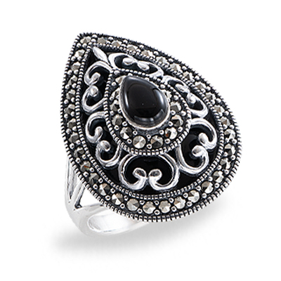 Vintage Onyx Teardrop Majesty Ring