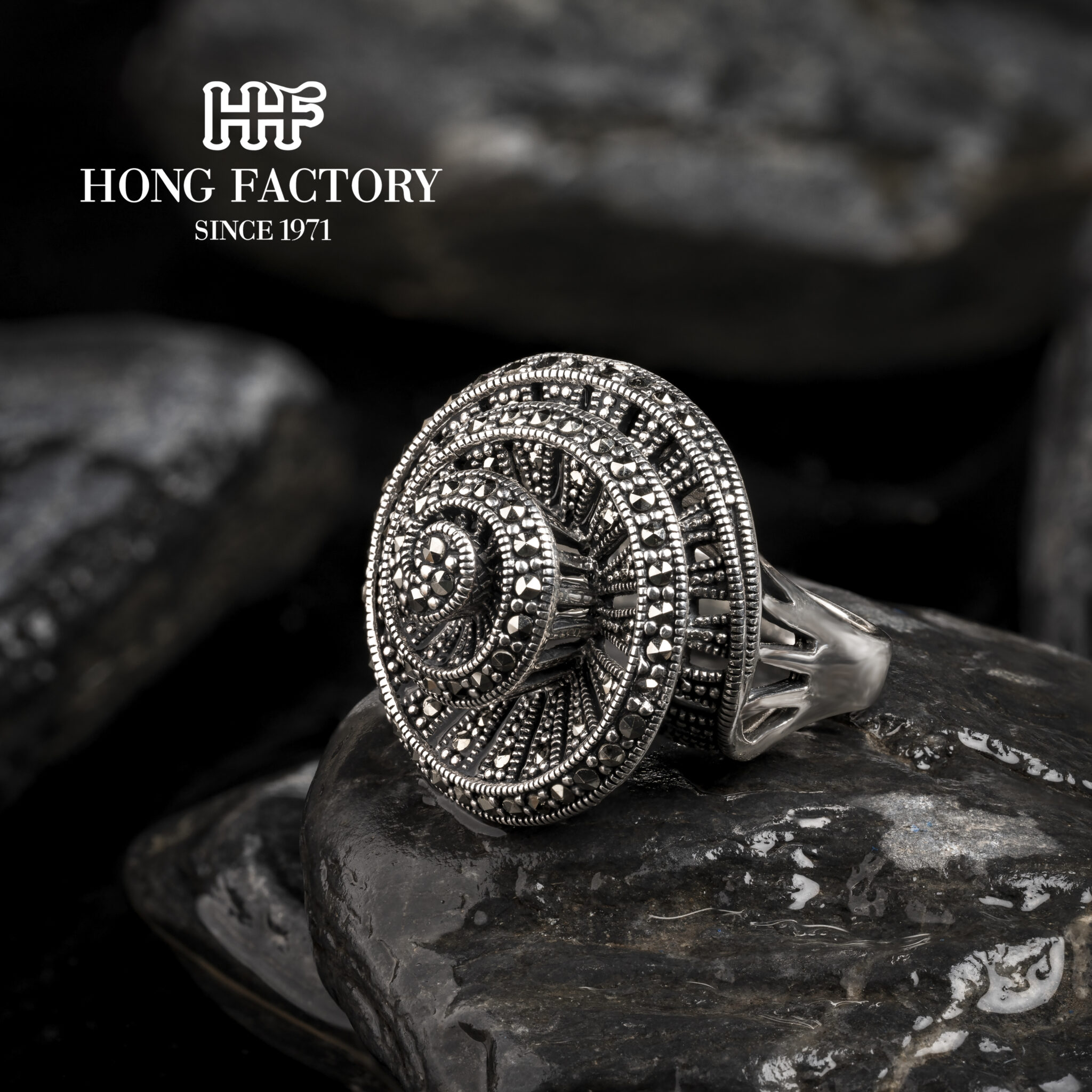 Ring Factory HOW TO STACK RINGS LIKE A PRO: STYLISH WAYS TO ELEVATE YOUR LOOK - Hong ...